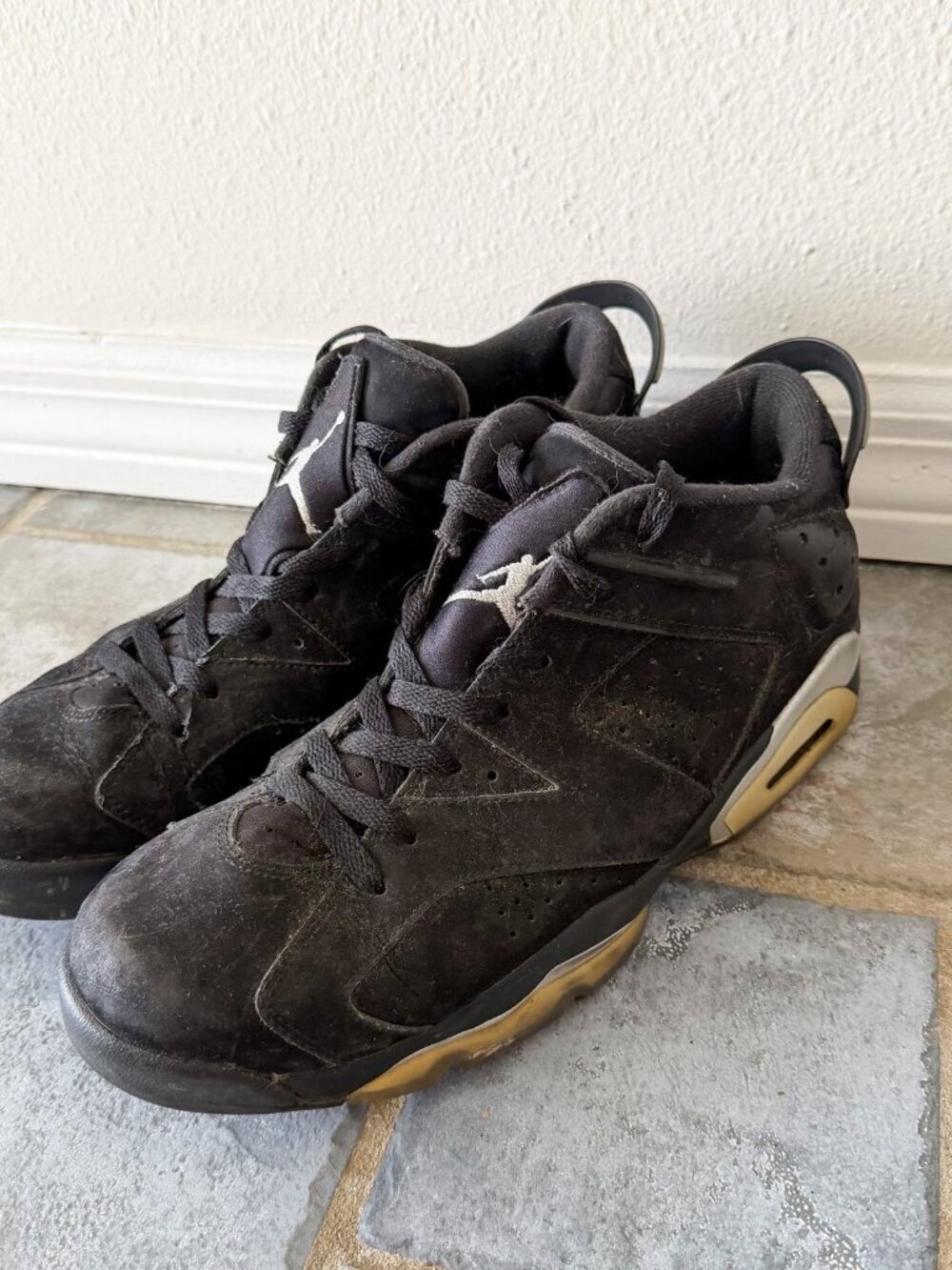Nike Air Jordan 6 Retro Black Gum Mid Athletic Sneakers Mens Size 11.5